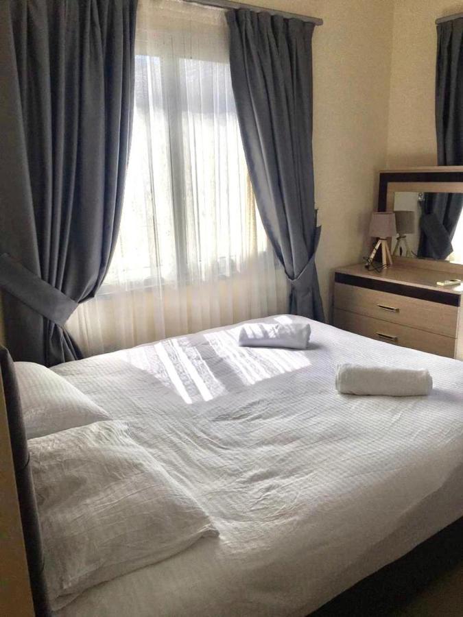 Luxury Two-Bedroom Apartment In Amazing Place Lukomorye C4 Karavas  Exterior foto