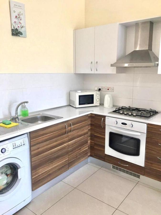 Luxury Two-Bedroom Apartment In Amazing Place Lukomorye C4 Karavas  Exterior foto
